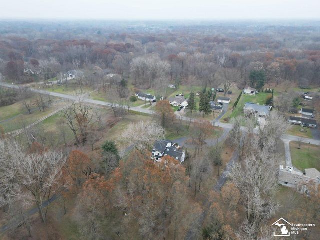 2194 W Dean Road, Temperance, MI 48182
