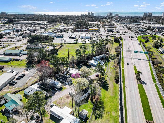 930 Foxfire Dr., North Myrtle Beach, SC 29582