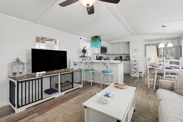 930 Foxfire Dr., North Myrtle Beach, SC 29582