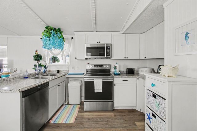 930 Foxfire Dr., North Myrtle Beach, SC 29582