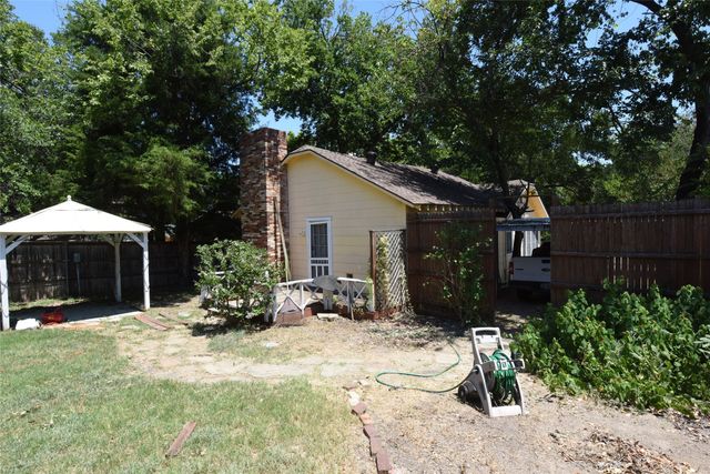 9015 San Leandro Drive, Dallas, TX 75218