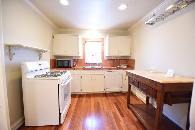 9015 San Leandro Drive, Dallas, TX 75218