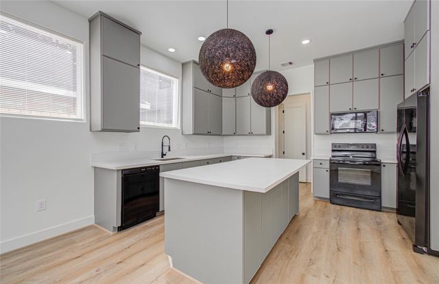 4603 Edison Street A, Houston, TX 77009