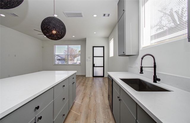 4603 Edison Street A, Houston, TX 77009