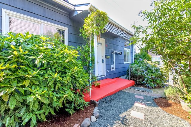 611 N Junett Street N, Tacoma, WA 98406