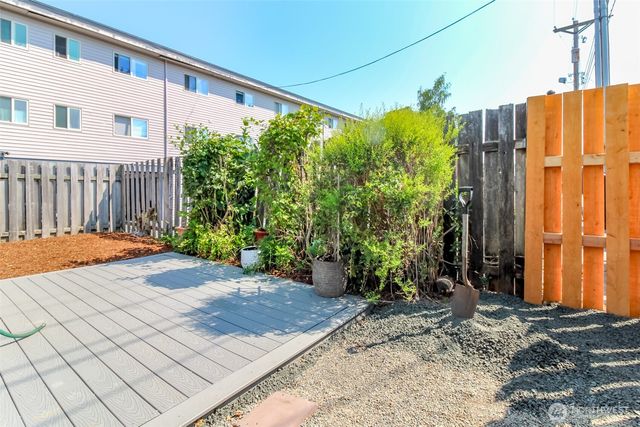 611 N Junett Street N, Tacoma, WA 98406