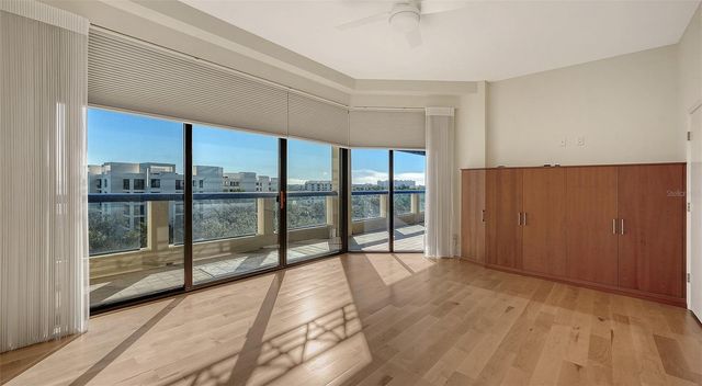 2110 HARBOURSIDE DRIVE 558, Longboat Key, FL 34228