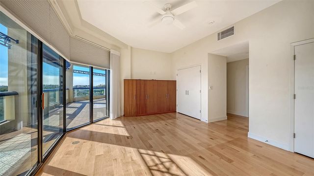 2110 HARBOURSIDE DRIVE 558, Longboat Key, FL 34228