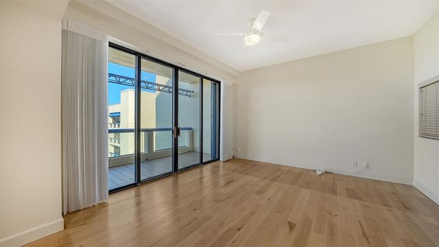 2110 HARBOURSIDE DRIVE 558, Longboat Key, FL 34228