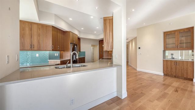 2110 HARBOURSIDE DRIVE 558, Longboat Key, FL 34228