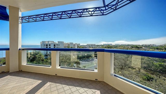 2110 HARBOURSIDE DRIVE 558, Longboat Key, FL 34228