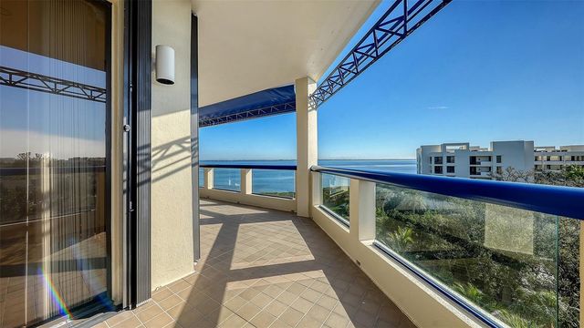 2110 HARBOURSIDE DRIVE 558, Longboat Key, FL 34228