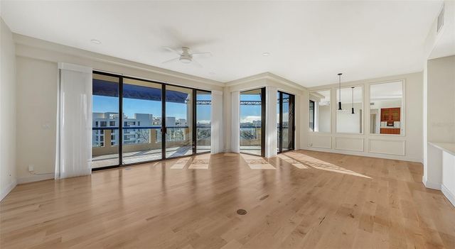 2110 HARBOURSIDE DRIVE 558, Longboat Key, FL 34228