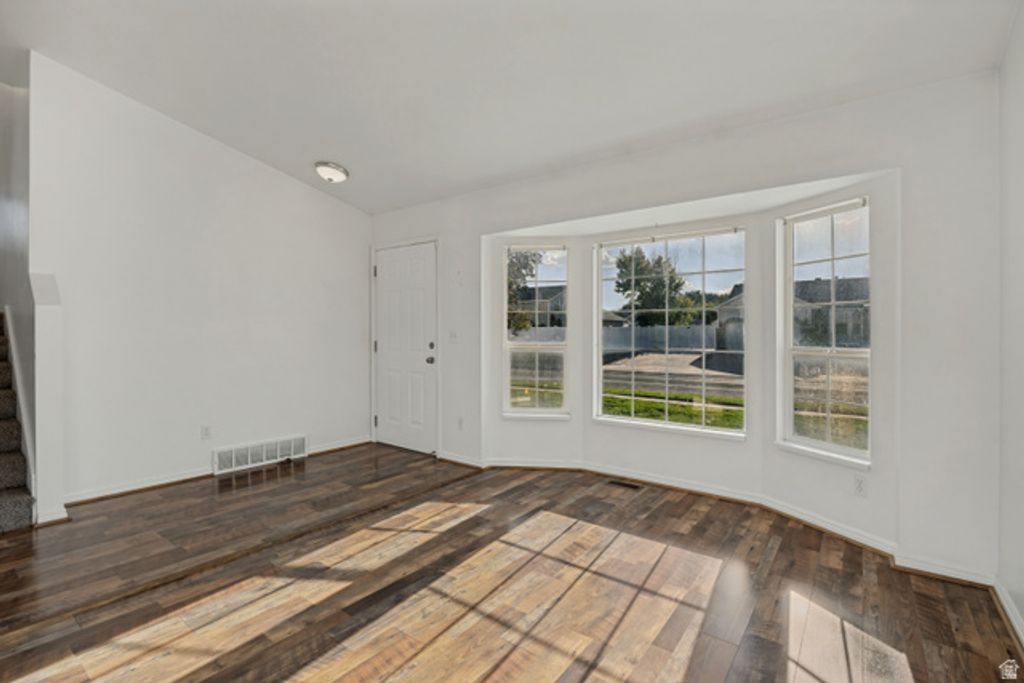 7481 S RED HEATHER LN, West Jordan, UT 84084 — photo 3