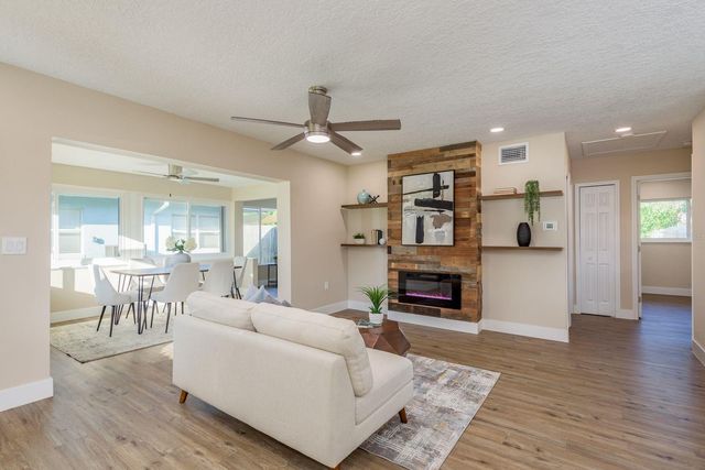 2480 DEL RIO WAY, Dunedin, FL 34698