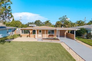 2480 DEL RIO WAY, Dunedin, FL 34698