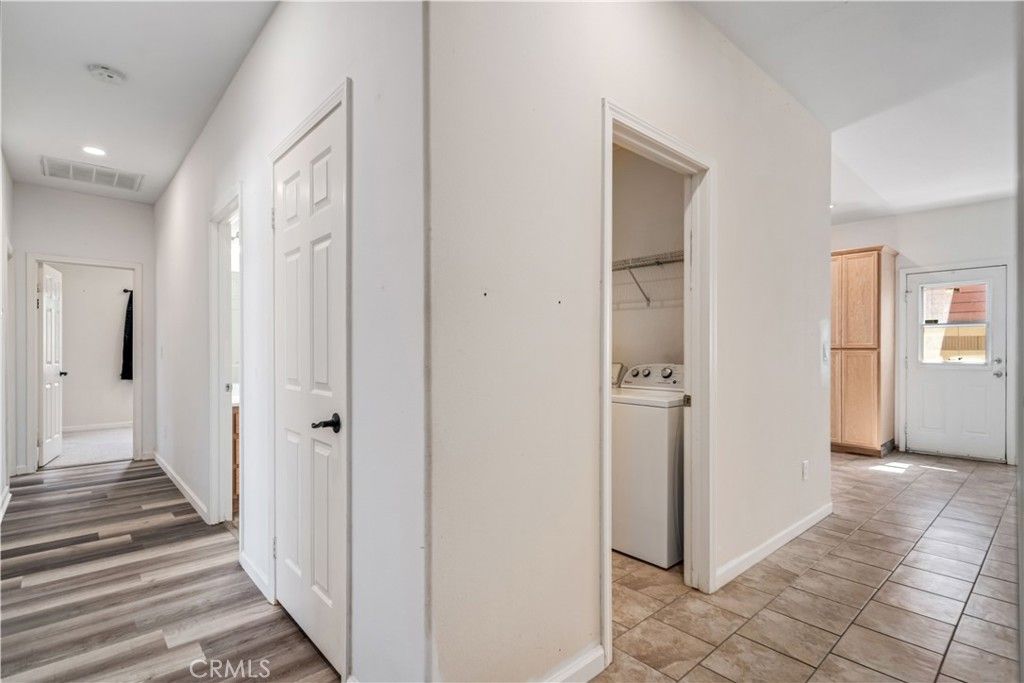 Image 16 of property listing at 1315 W Avenue I, Lancaster, CA 93534