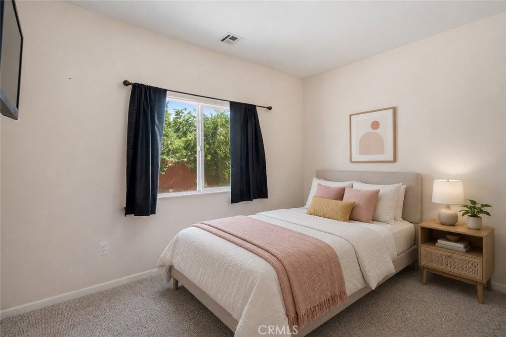 Image 17 of property listing at 1315 W Avenue I, Lancaster, CA 93534
