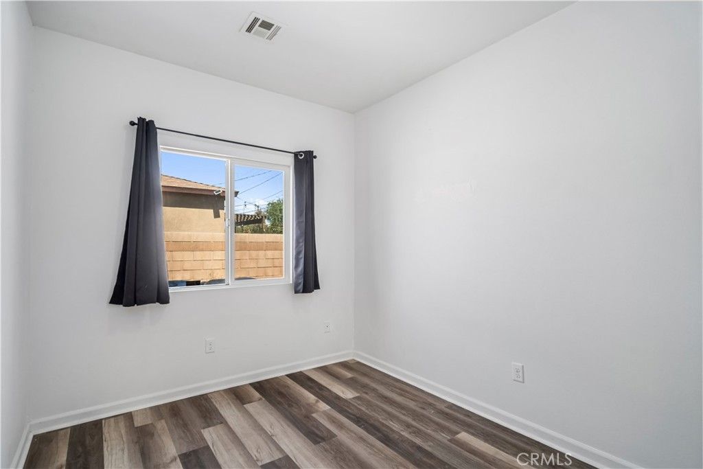 Image 25 of property listing at 1315 W Avenue I, Lancaster, CA 93534