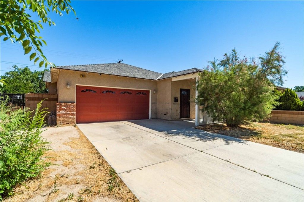 Image 3 of property listing at 1315 W Avenue I, Lancaster, CA 93534