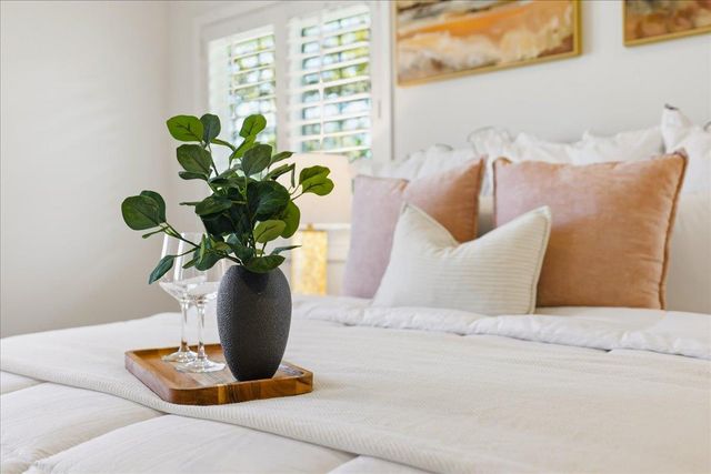 612 Hudson Street, Redwood City, CA 94061