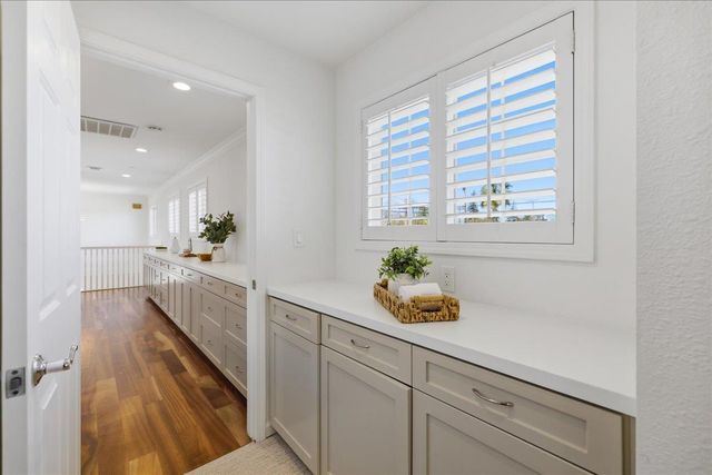 612 Hudson Street, Redwood City, CA 94061