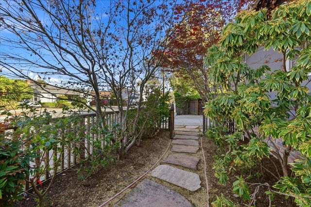 612 Hudson Street, Redwood City, CA 94061