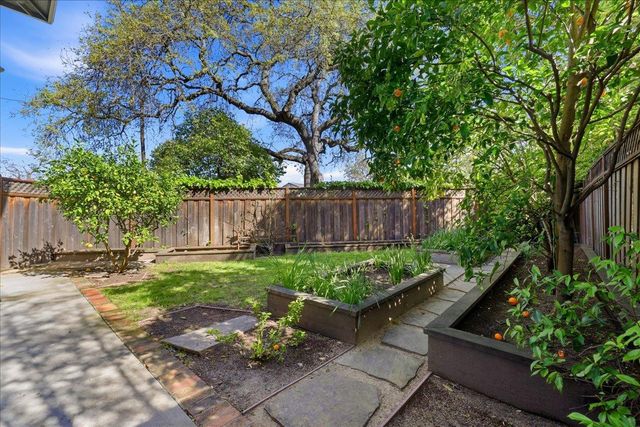 612 Hudson Street, Redwood City, CA 94061