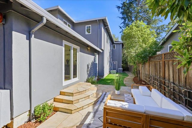 612 Hudson Street, Redwood City, CA 94061