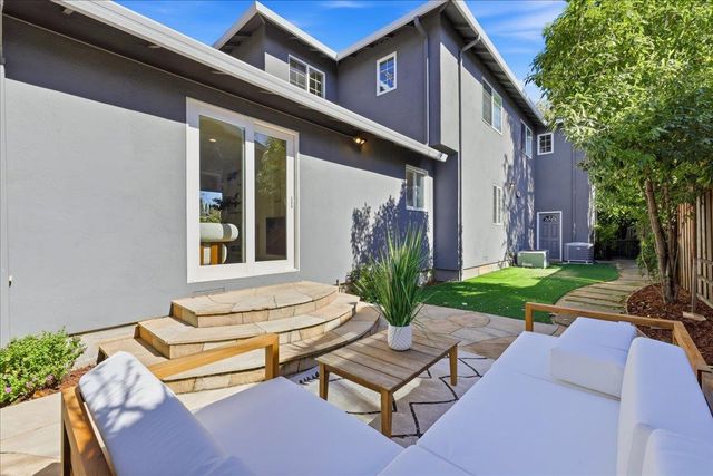 612 Hudson Street, Redwood City, CA 94061