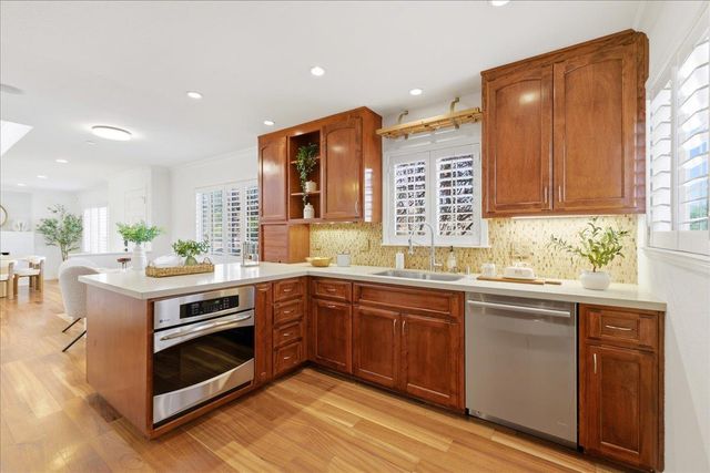 612 Hudson Street, Redwood City, CA 94061