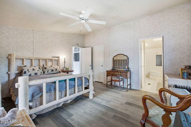 2190 WILDLIFE Trail, Overgaard, AZ 85933