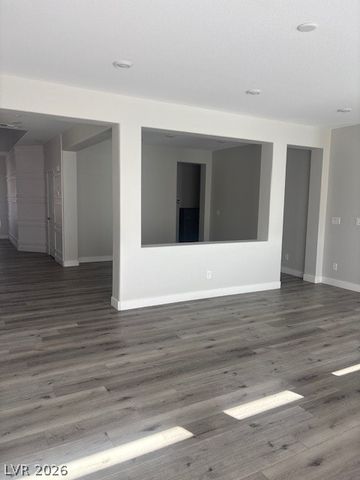 7065 West Camero Avenue, Las Vegas, NV 89113