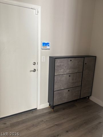 7065 West Camero Avenue, Las Vegas, NV 89113