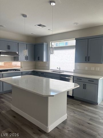 7065 West Camero Avenue, Las Vegas, NV 89113