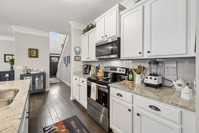 2501 Pinnacle Dr, Chapel Hill, TN 37034