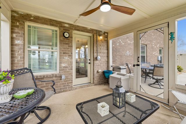 2501 Pinnacle Dr, Chapel Hill, TN 37034