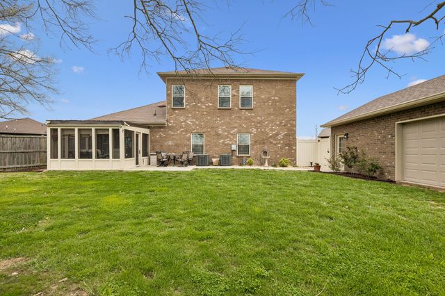 2501 Pinnacle Dr, Chapel Hill, TN 37034