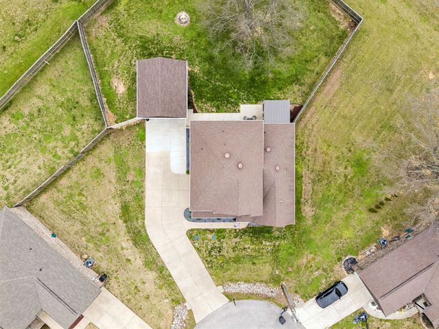 2501 Pinnacle Dr, Chapel Hill, TN 37034