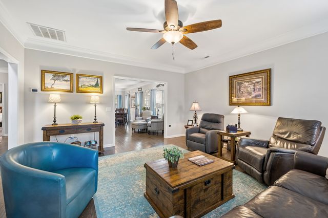 2501 Pinnacle Dr, Chapel Hill, TN 37034