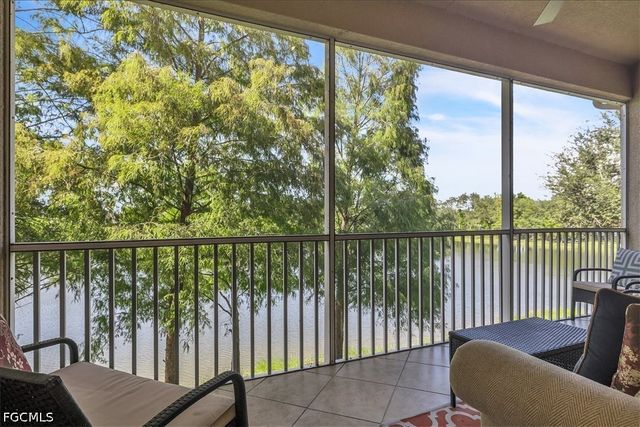 6050 Jonathans Bay CIR 102, Fort Myers, FL 33908