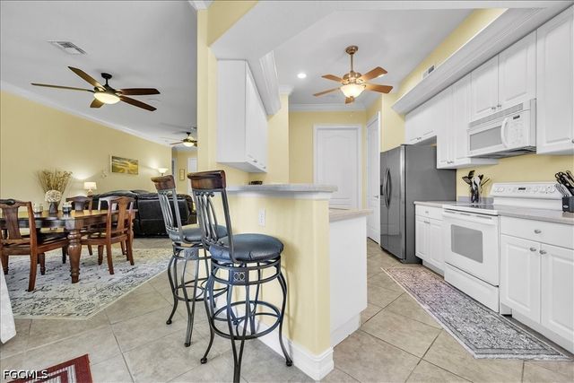 6050 Jonathans Bay CIR 102, Fort Myers, FL 33908