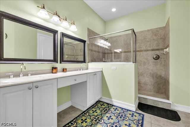 6050 Jonathans Bay CIR 102, Fort Myers, FL 33908