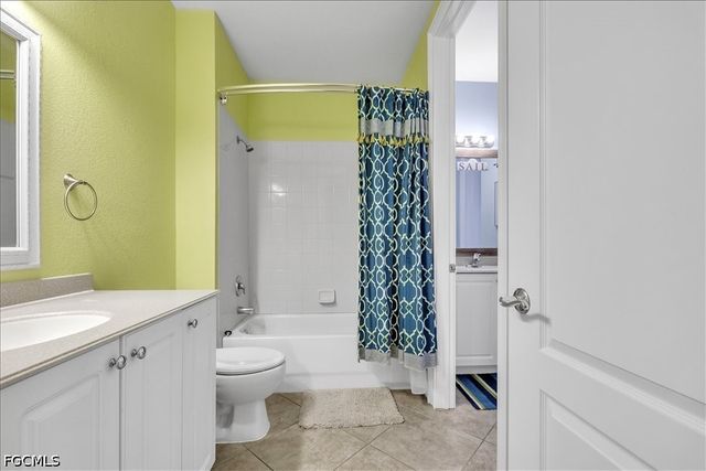 6050 Jonathans Bay CIR 102, Fort Myers, FL 33908