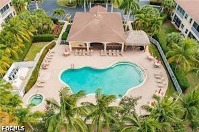 6050 Jonathans Bay CIR 102, Fort Myers, FL 33908