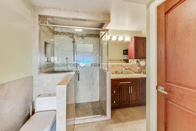 1850 N CLARK Street 1205, Chicago, IL 60614