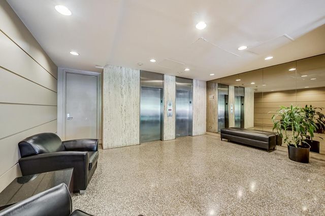 1850 N CLARK Street 1205, Chicago, IL 60614