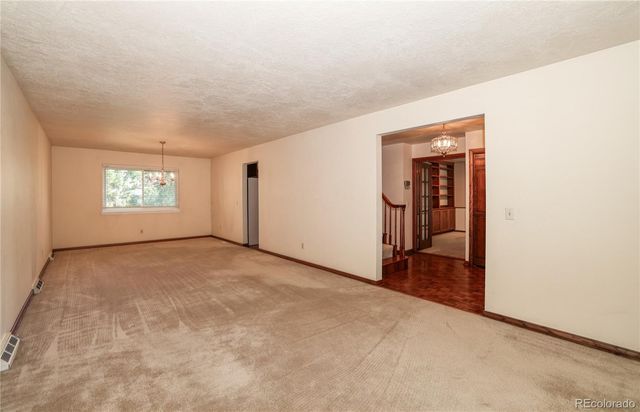 10521 E Dorado Avenue, Englewood, CO 80111
