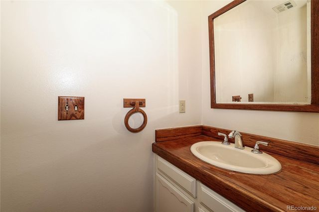 10521 E Dorado Avenue, Englewood, CO 80111