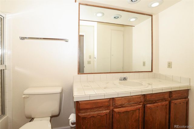 10521 E Dorado Avenue, Englewood, CO 80111